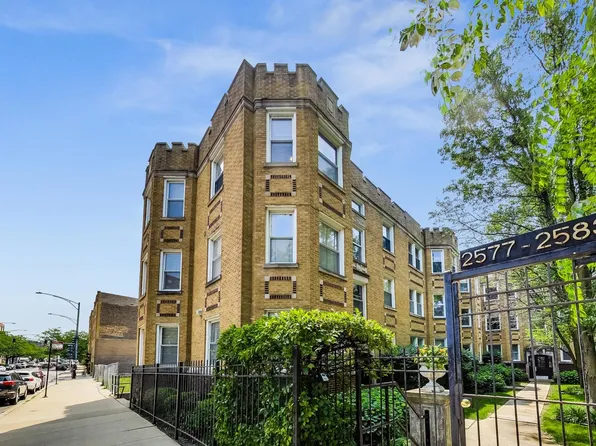 2577 W Montrose Ave #3, Chicago, IL 60618