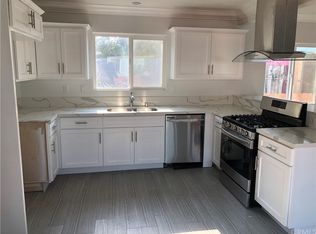 223 E 94th St, Los Angeles, CA 90003