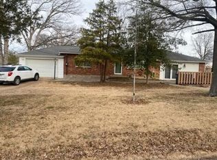 3029 Yaeger Rd, Saint Louis, MO 63129