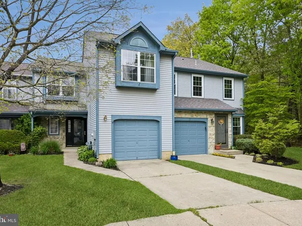 9 Miniver Ct, Mount Laurel, NJ 08054