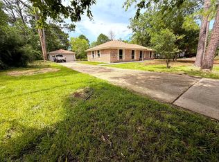 748 County Road 296d, Alvin, TX 77511