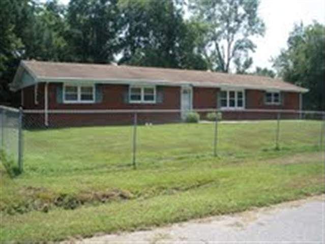 1st image of 2426 Windy Hill Ln