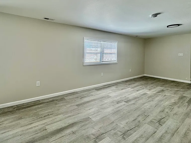 1070 Hightop Rd — Photo 9