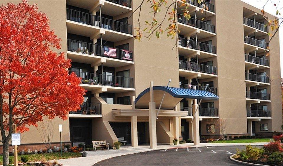 1st image of 153 University Dr
