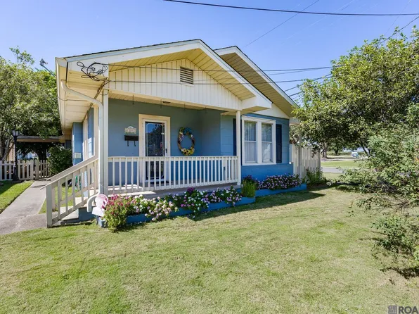 1093 6th St, Port Allen, LA 70767