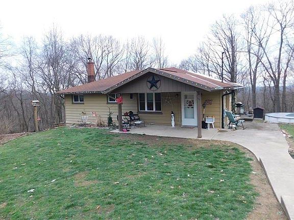 2nd image of 2870 Walters Ct