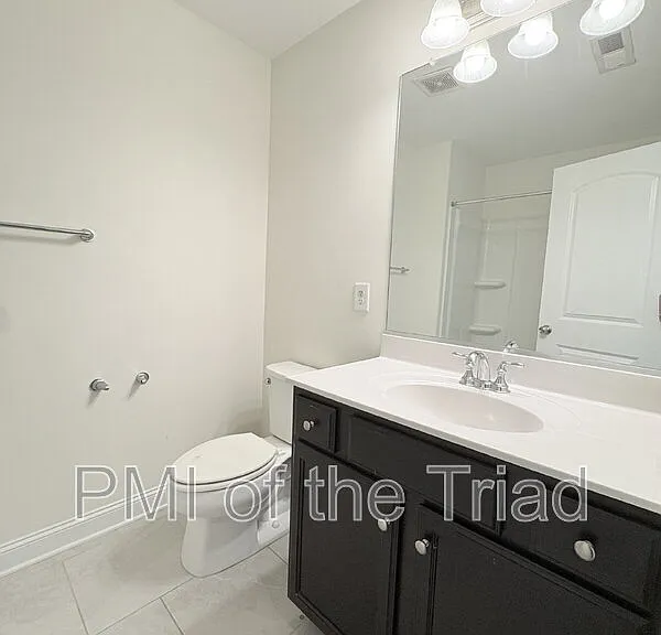 2974 York Place Dr — Photo 17