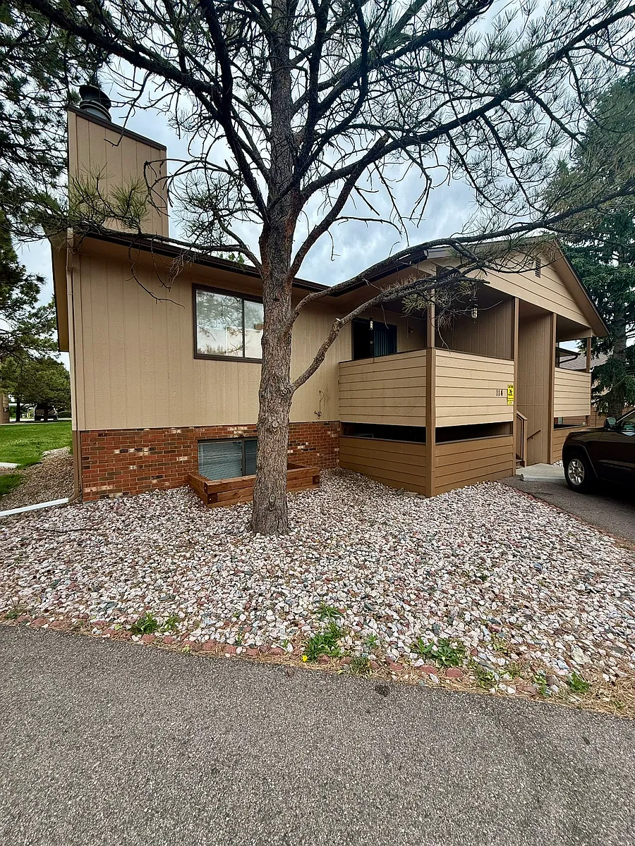 Building Photo - 114 Juniper Pl #B