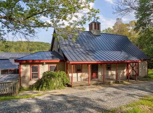 8 Garvin Hill Rd, Hartland, VT 05048