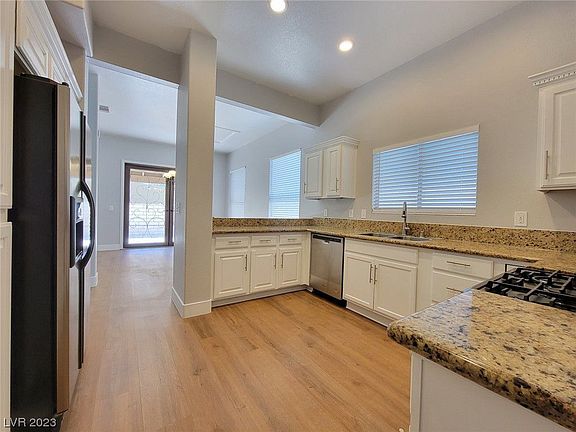 5th image of 3068 Misty Harbour Dr