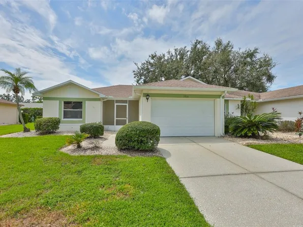 1910 Grand Cypress Ln, Sun City Center, FL 33573