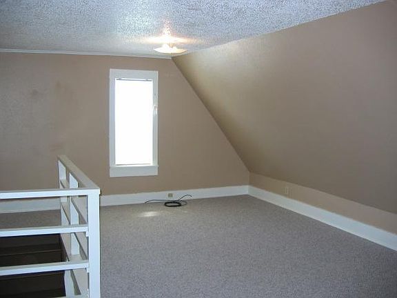 Upstairs bedroom