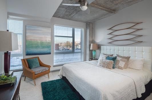 4th image of 2485 Welton St #810