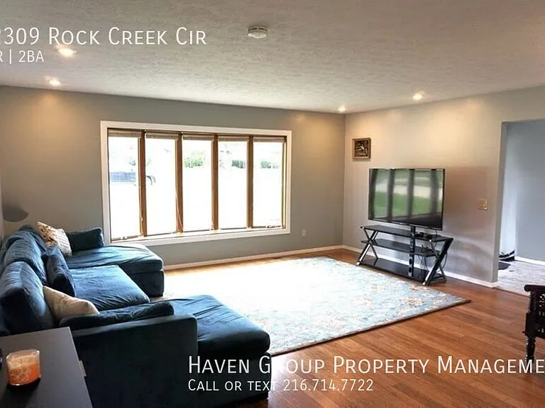 22309 Rock Creek Cir — Photo 2