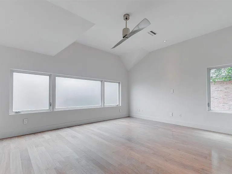 1222 Marconi St — Photo 29