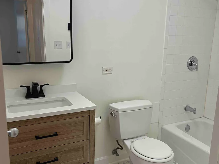 1414 Elmwood Ave #2B — Photo 9