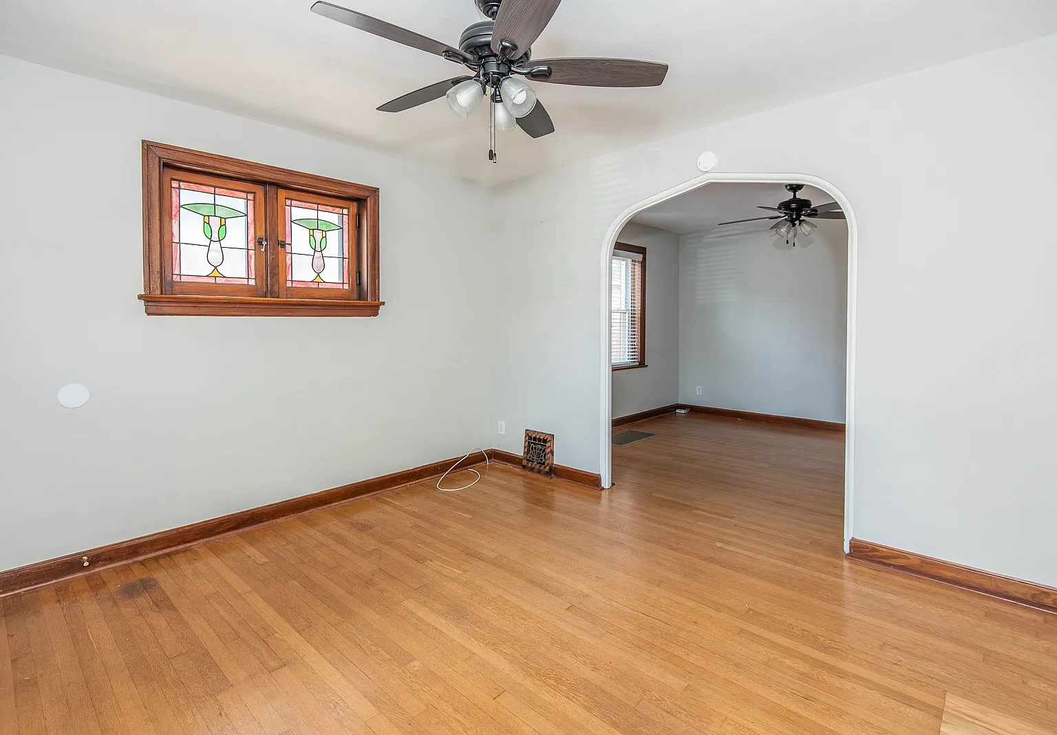 1 bed, 1.5 bath, 1000 sqft, $1,350 — Photo 2