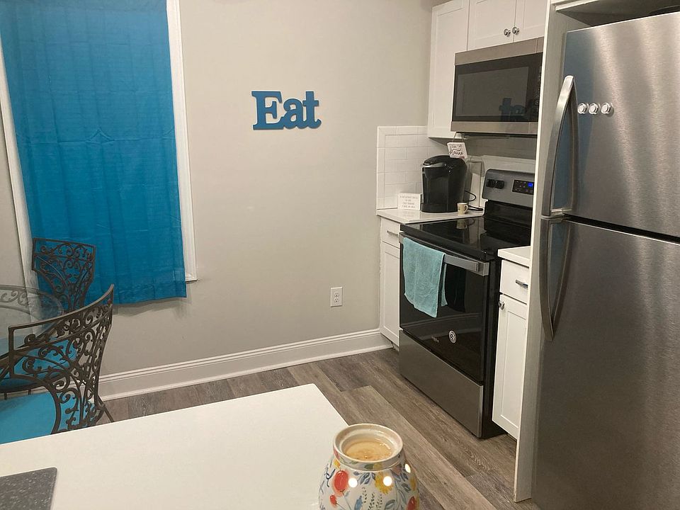 1st image of 539 Gravel Pike APT 7