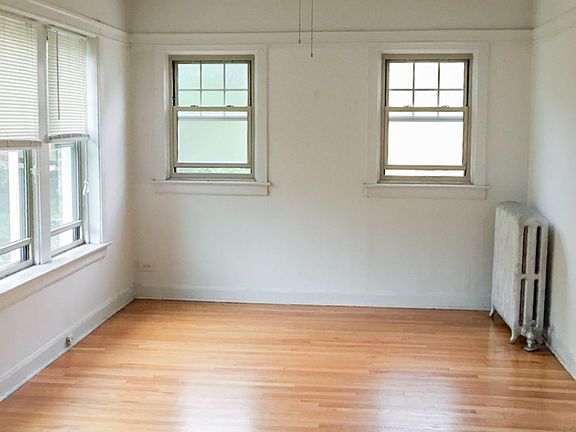 5th image of 1914 W Winona St #2