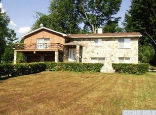 27 Chestnut Dr, Tannersville, NY 12485