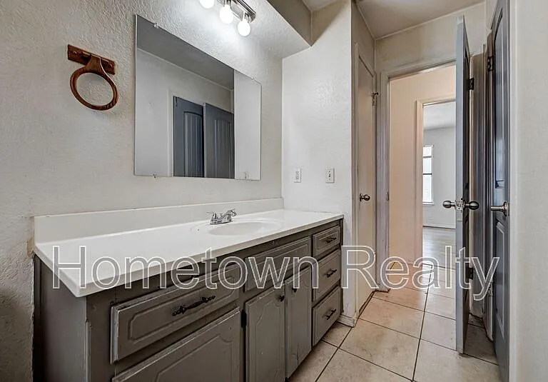 1109 NE 5th Ter — Photo 20