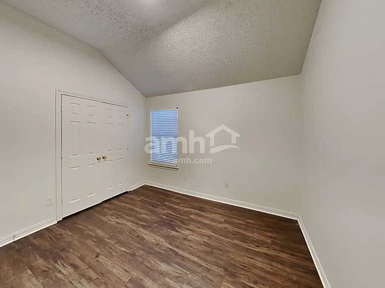 6024 Silkcrest Trl — Photo 16