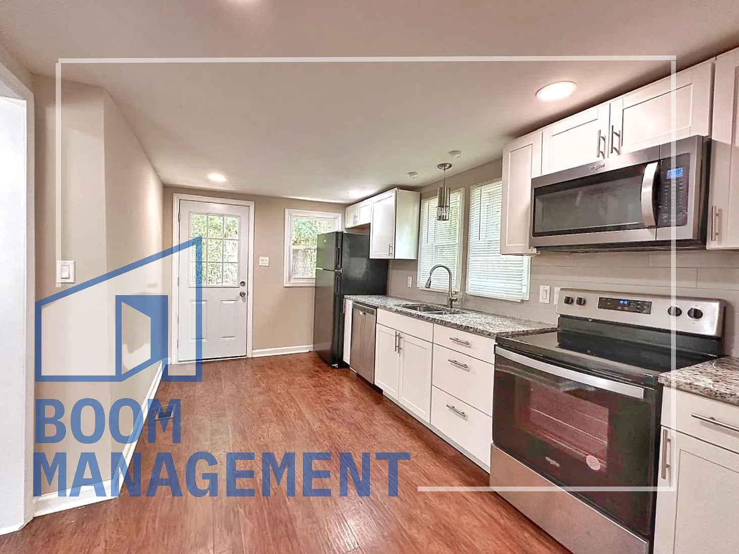 3 bed, 950 sqft, $1,545 — Photo 3