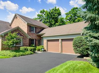 1255 Kenbrook Hills Dr, Upper Arlington, OH 43220