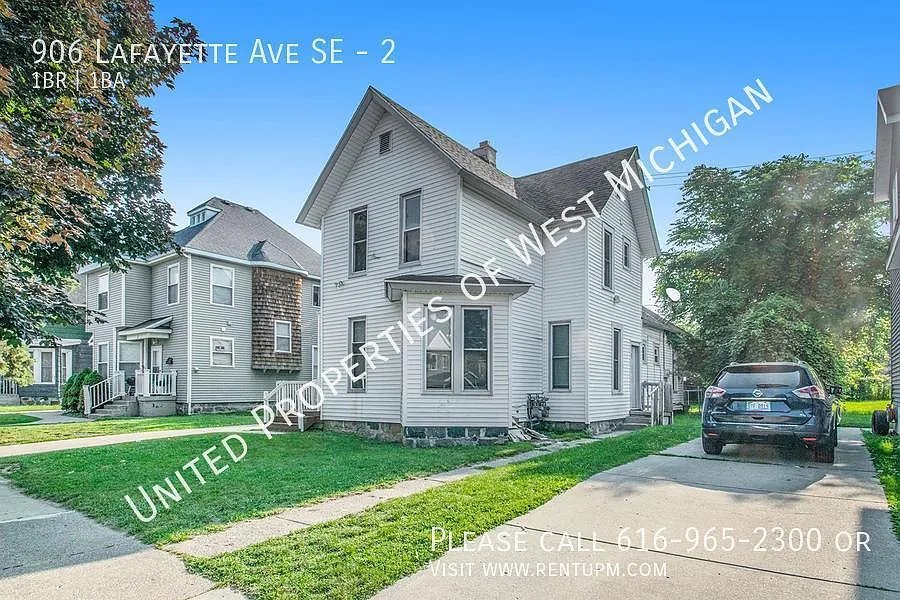 Building Photo - 906 Lafayette Ave SE #2