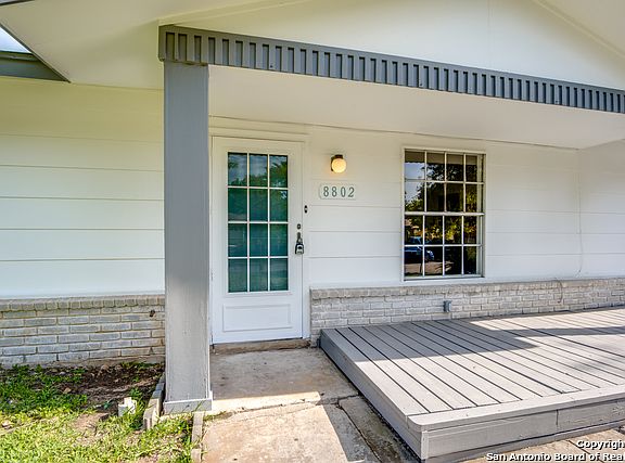 3rd image of 8802 Flint Valley St