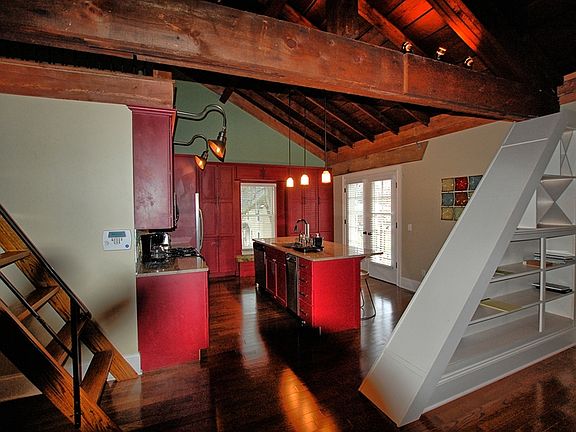 4th image of 6 Alta Way