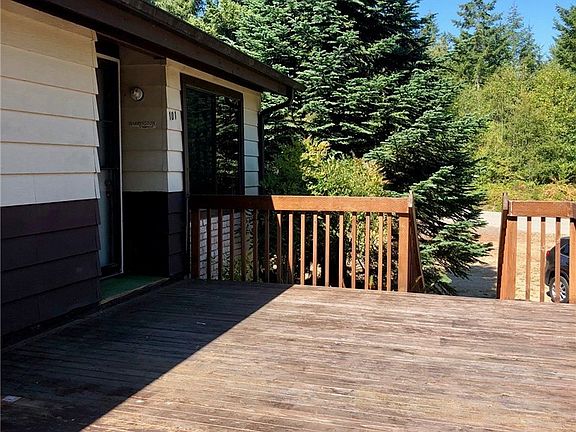 3rd image of 101 W Frosty Ln
