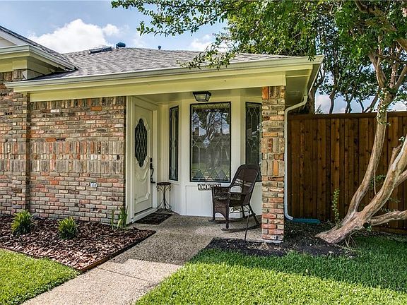 2nd image of 1106 University Dr
