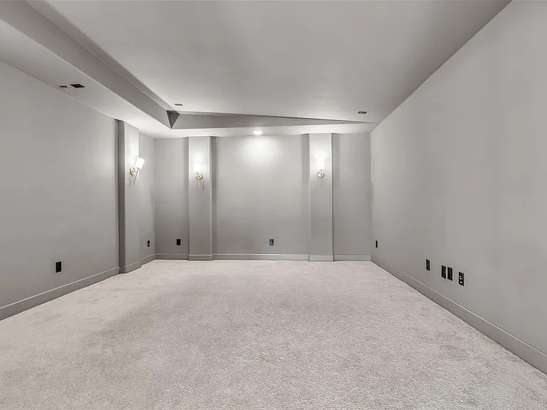 16 Clearview Terrace Pl — Photo 30