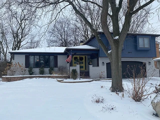 5630 Deerpath Ln photo 1