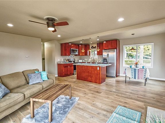 5th image of 4210 B St