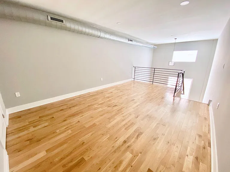1521-23 W Girard Ave #1O5 — Photo 5