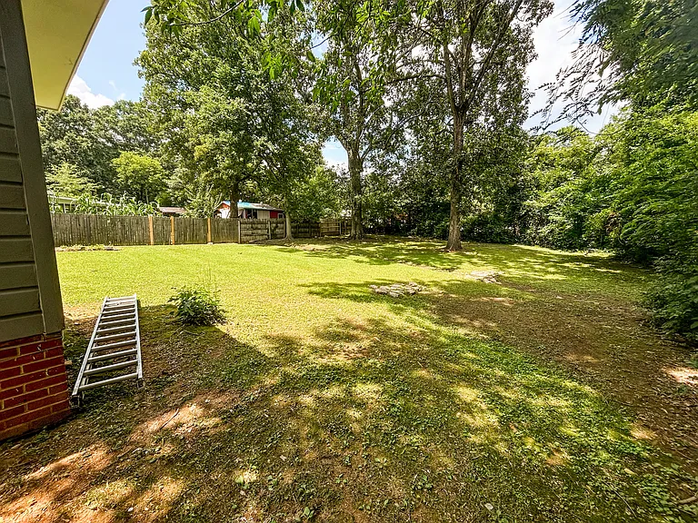 2 Robinson Ave SW — Photo 8