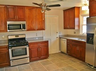 1524 Jamestown Rd, Williamsburg, VA 23185