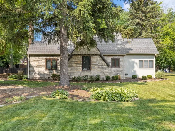 12002 S Richard Ave, Palos Heights, IL 60463