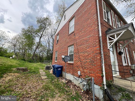 4th image of 5742 Biscayne Dr