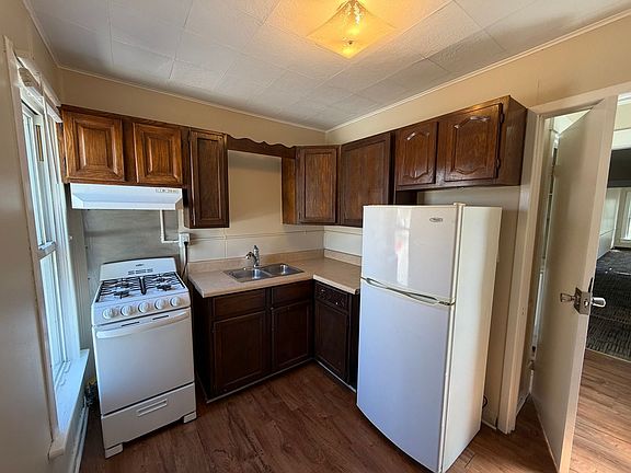 3rd image of 288-290 5th St NW #288-1/2
