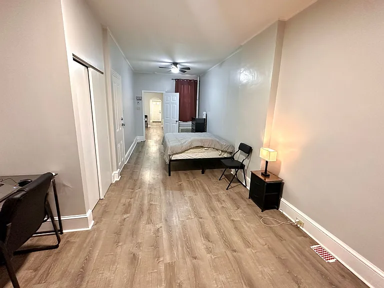 546 N 11th St — Photo 3