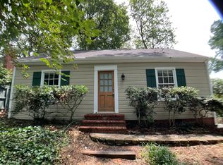 817 Old Pittsboro Rd, Chapel Hill, NC 27516