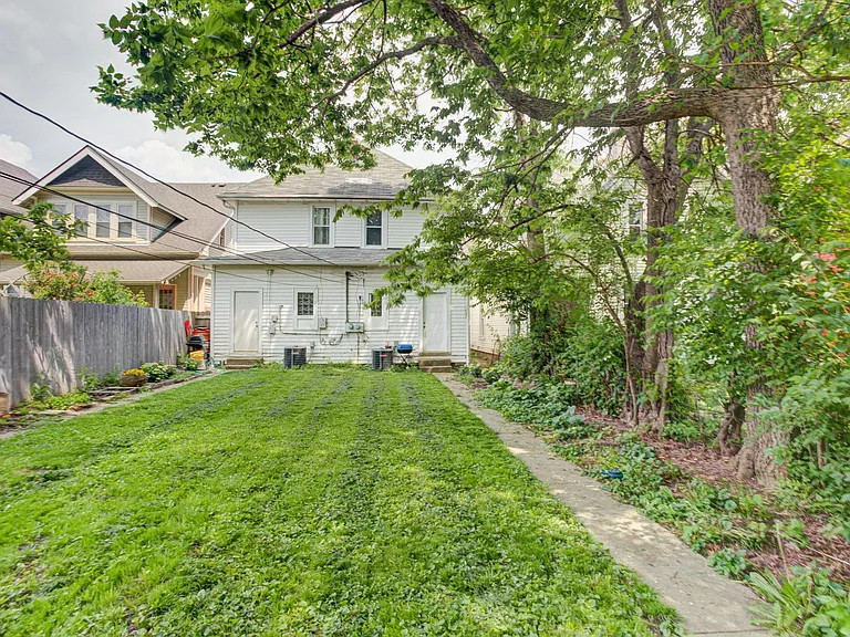 1150 Spruce St — Photo 24