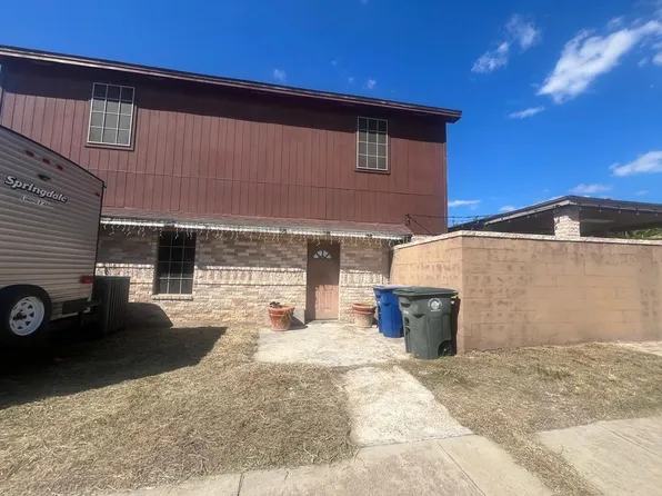 9001 Tulane Dr, Laredo, TX 78045