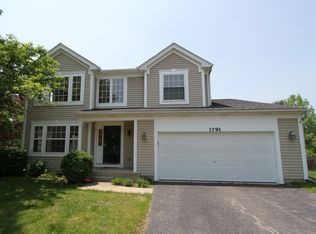 1791 Ellington Dr, Aurora, IL 60503