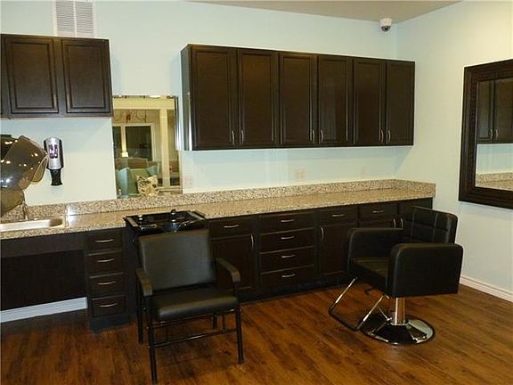 4th image of 255 Elk Dr Ste C