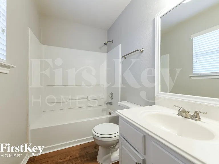29635 Evergreen Hills Dr — Photo 13