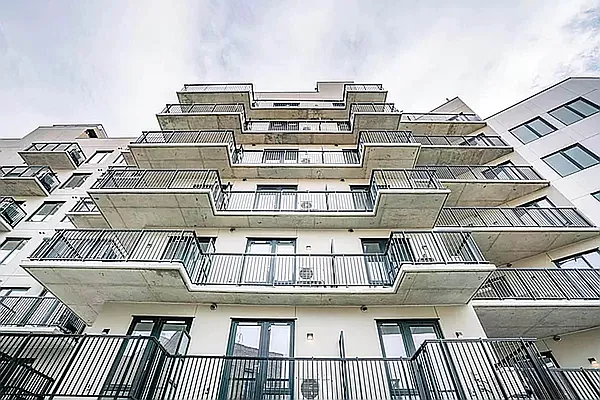 Rented by Highline Residential | media 44